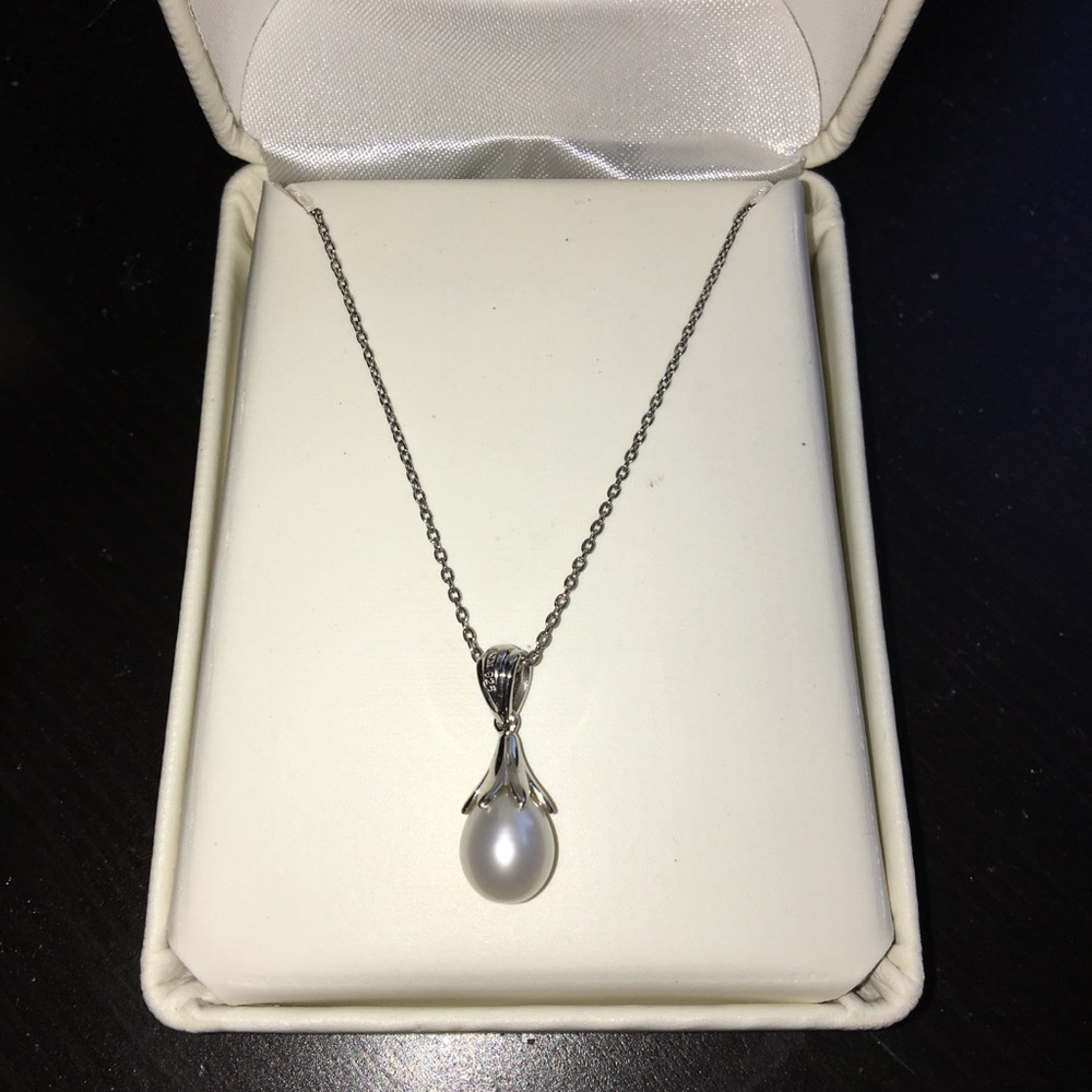 Pearl Pendant